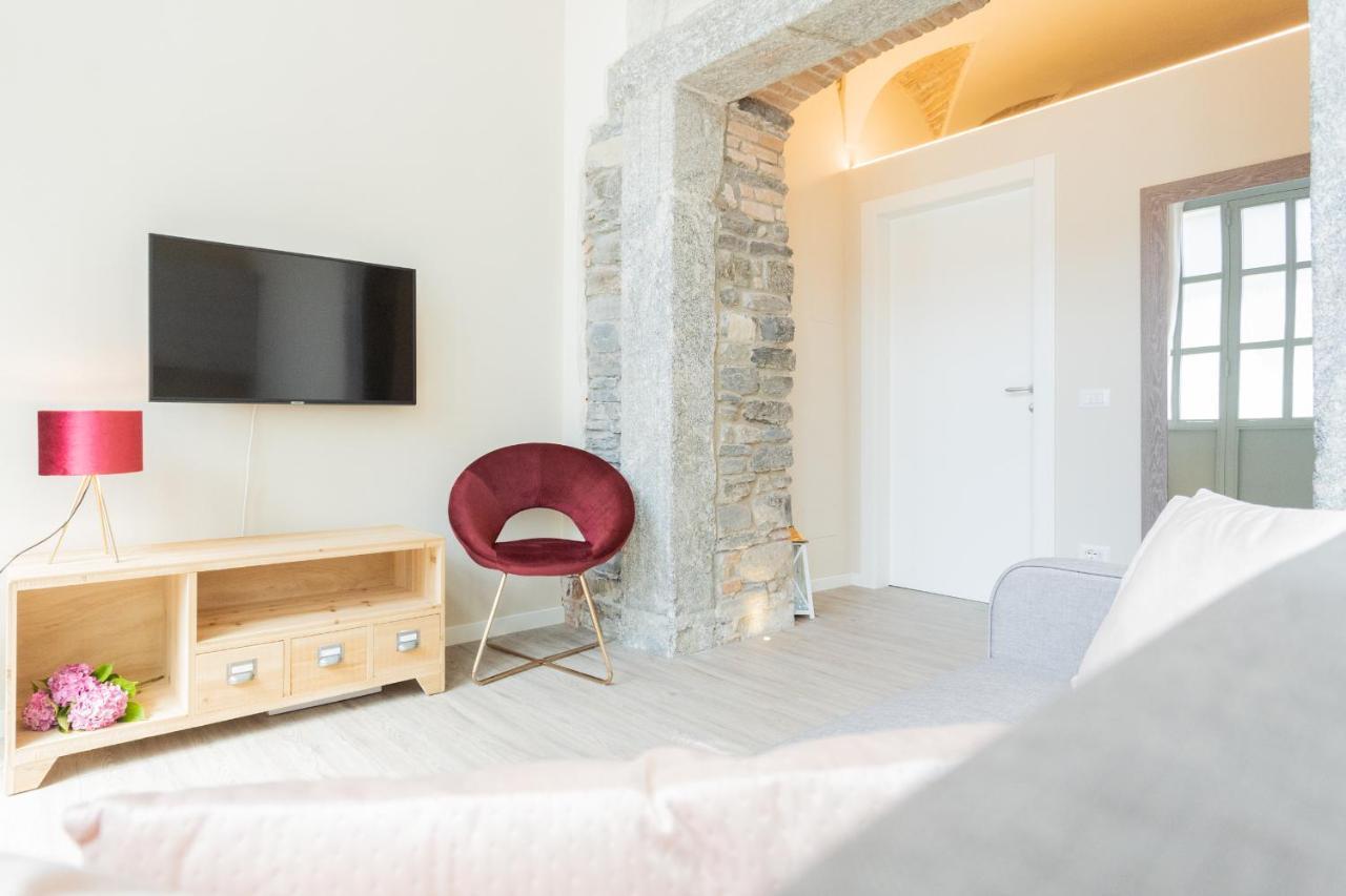 Romantic Escape City Centre With Jacuzzi & Parking By Rent All Como Dış mekan fotoğraf