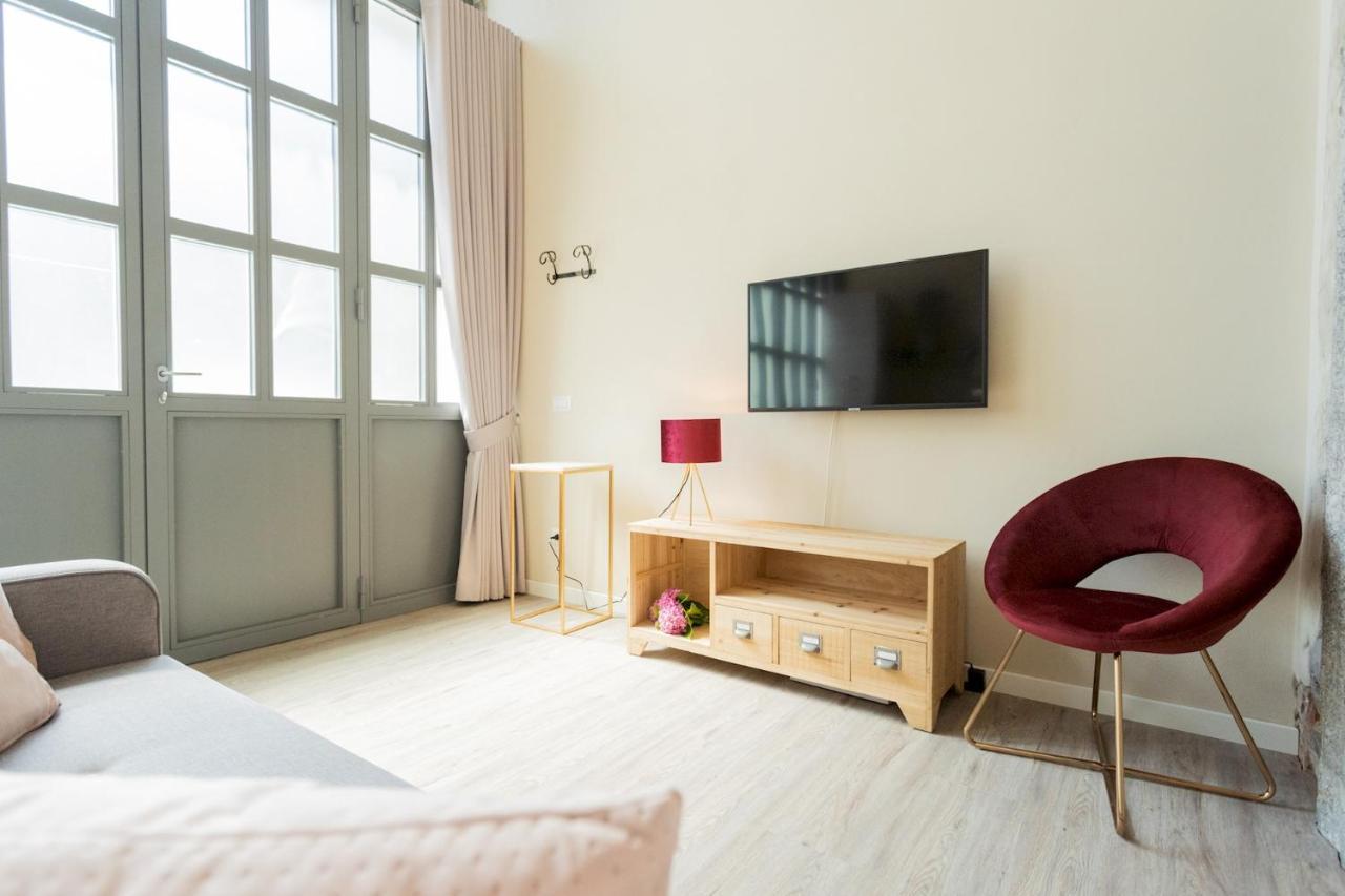 Romantic Escape City Centre With Jacuzzi & Parking By Rent All Como Dış mekan fotoğraf