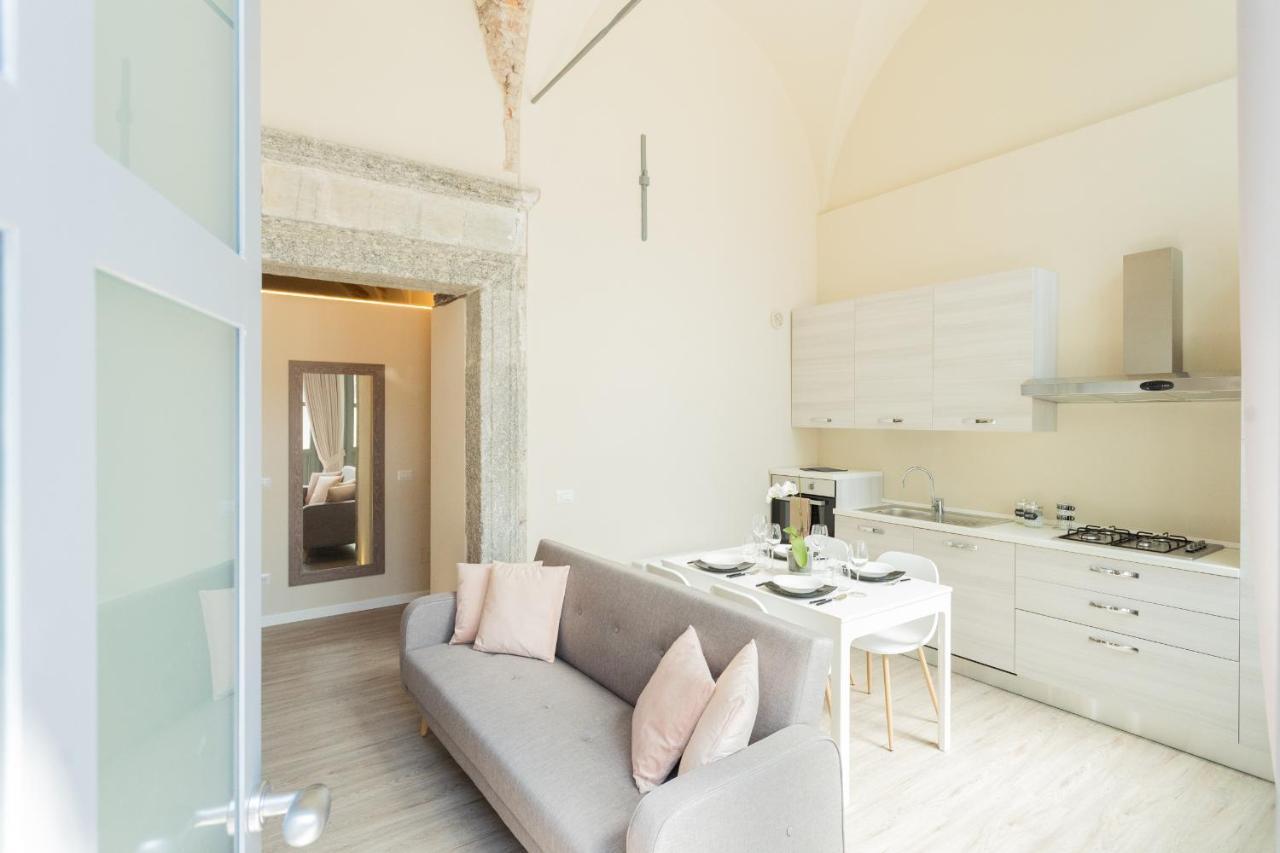 Romantic Escape City Centre With Jacuzzi & Parking By Rent All Como Dış mekan fotoğraf